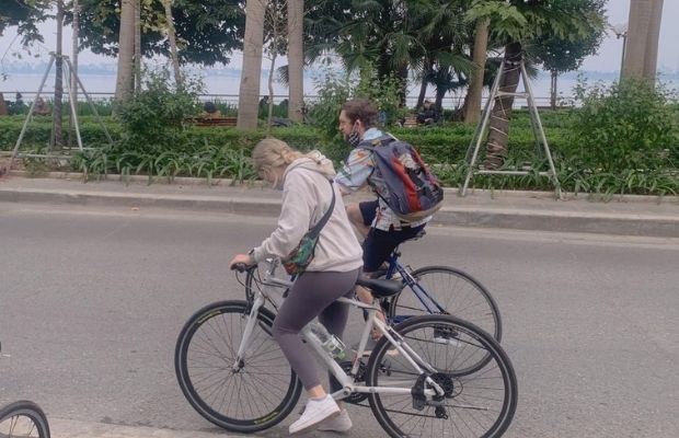 Cycling in the West Lake